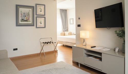 Junior Suite (2 Adults + 1 Child)
