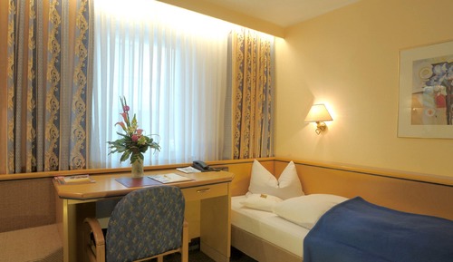 Small Single Room