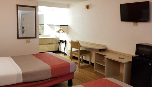 Standard Room, 2 Double Beds, Non Smoking
