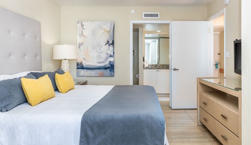 Pool View Suite
