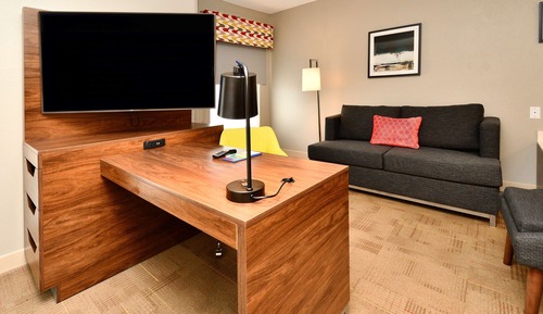 Suite, 1 King Bed, Non Smoking