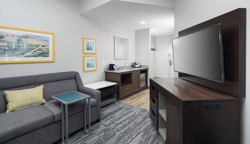 Suite, 2 Queen Beds, Non Smoking