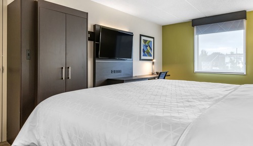 Standard Room, 1 King Bed