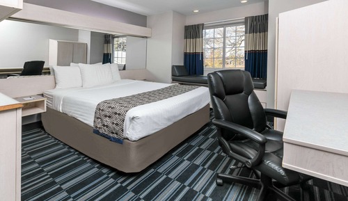 Studio Suite, 1 Queen Bed, Non Smoking