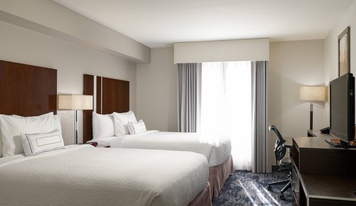 Room, 2 Queen Beds (Mobility/Hearing Access, Roll-in Shwr)