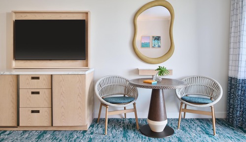Signature Room, 2 Queen Beds, Partial Ocean View (Newly Renovated)
