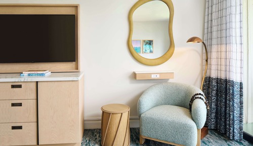 Signature Room, 1 King Bed, Ocean View (Newly Renovated)