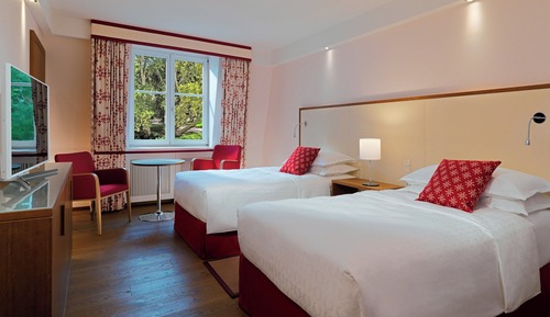 Deluxe Room, 2 Twin Beds, Park View