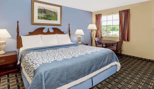 Room, 1 King Bed, Non Smoking