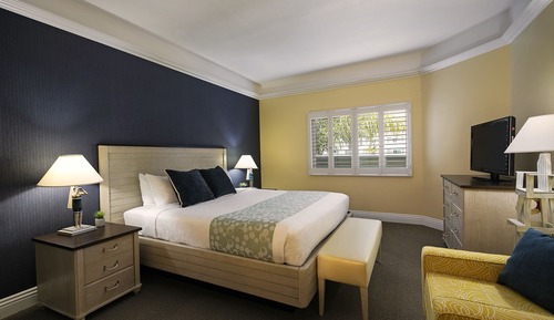 Suite, 1 King Bed with Sofa bed, Oceanfront
