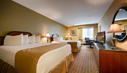 Standard Room, 2 Queen Beds, Accessible, Bathtub