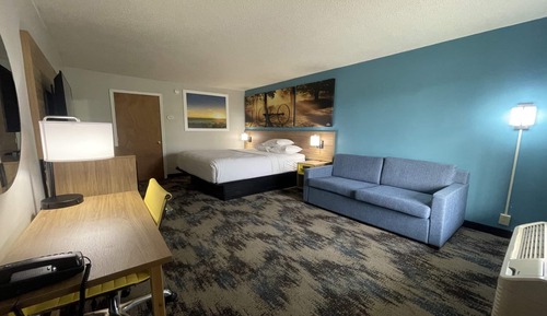 Standard Room, 1 King Bed, Smoking