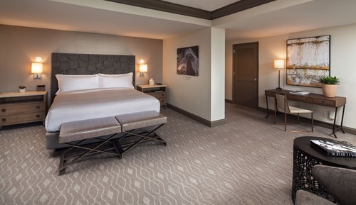 Suite, 1 Bedroom, Non Smoking, Pool View