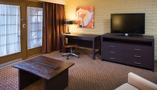 Suite, 1 King Bed
