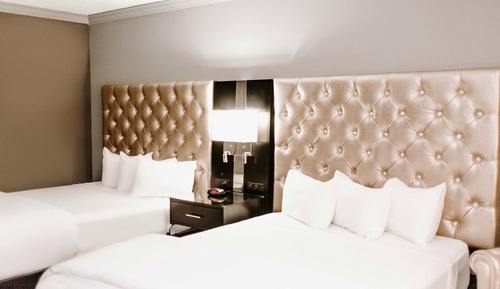 Room, 2 Queen Beds, Accessible, Non Smoking