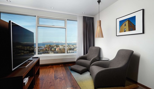 King Executive Room with Mountain View