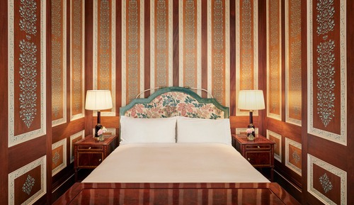Executive Suite (Junior)