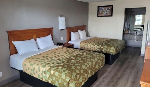 Standard Room, 2 Queen Beds, Smoking