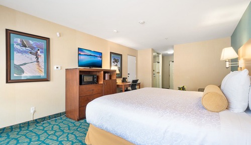 Standard Room, 1 King Bed