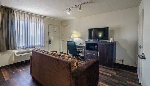 Standard Room, 1 Queen Bed, Smoking