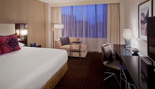 Room, 1 King Bed, Accessible, Bathtub
