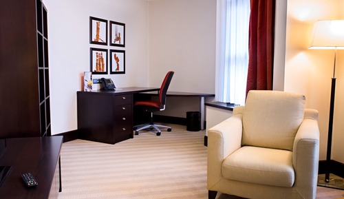 Business Suite, 1 Bedroom (Living and Dining Area)
