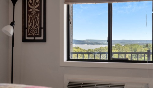 Studio Lake View Condo - Walk-In Level - 1505