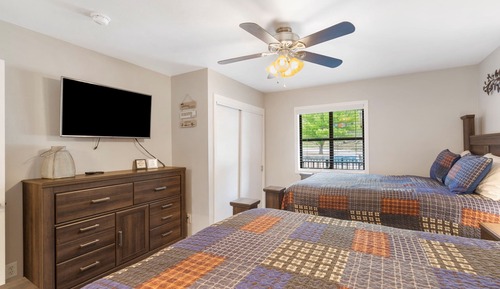 1-BD Lake View Condo - Walk-In Level - 1505
