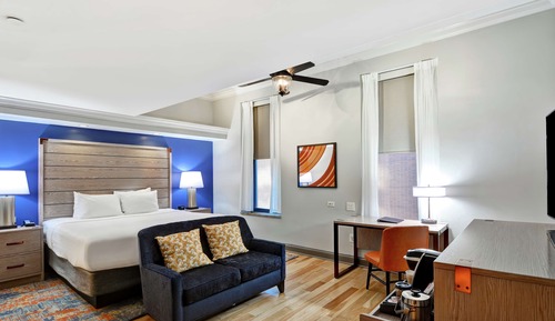 Room, 1 King Bed, Accessible, Bathtub