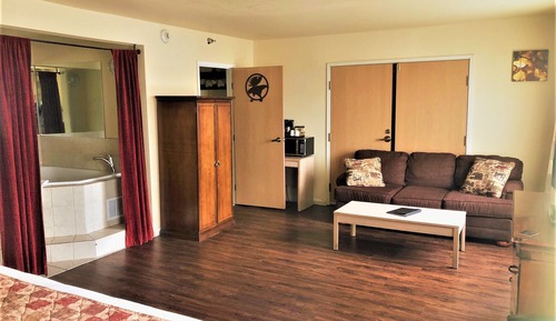 Studio Suite, 1 King Bed, Non Smoking