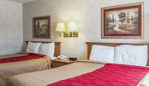 Room, 2 Queen Beds, Non Smoking