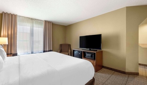 Suite, 1 King Bed, Non Smoking, Hot Tub