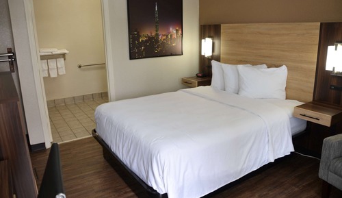 Room, 1 Queen Bed, Accessible, Non Smoking (Mobility)