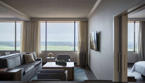 Suite, 1 King Bed (One Bedroom)