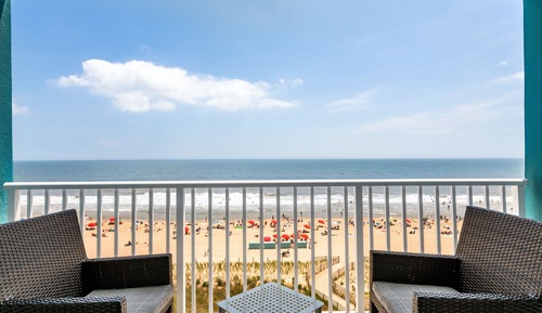 Junior Suite, 2 Queen Beds, Balcony, Oceanfront