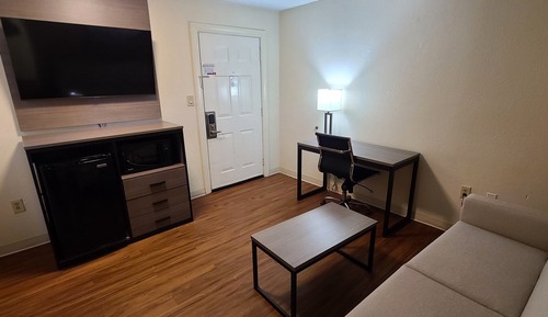 Suite, 1 King Bed, Non Smoking