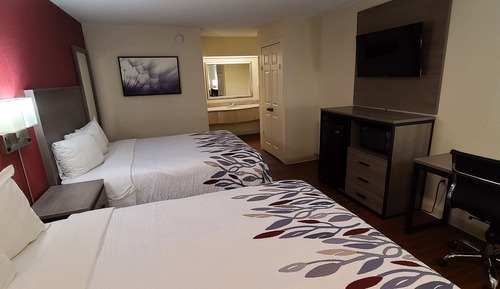 Deluxe Room, 2 Queen Beds, Non Smoking