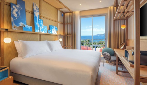 Deluxe Room, 2 Twin Beds, Sea View