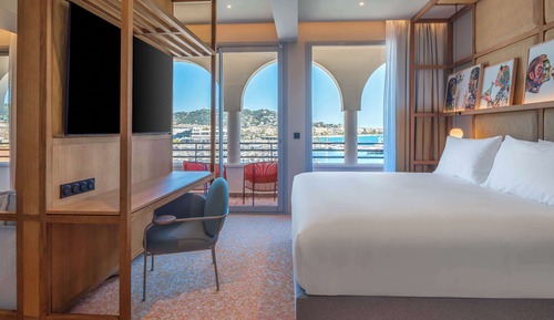 Junior Suite, 1 King Bed, Sea View