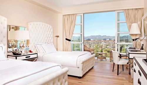 Premium Room, 2 Double Beds, Balcony (Beverly Hills View)