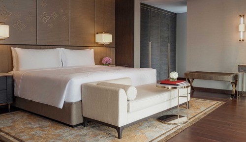 Suite (Ambassador)