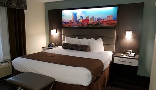 Deluxe Suite, 1 King Bed with Sofa bed