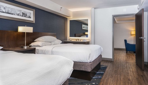 Executive Two Doubles Corner Suite