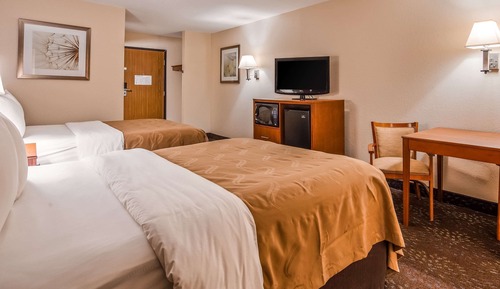 Standard Room, 2 Queen Beds, Non Smoking