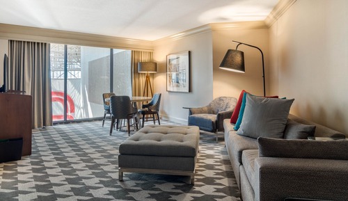 Executive Suite (1 King Bed and Sofa Bed)