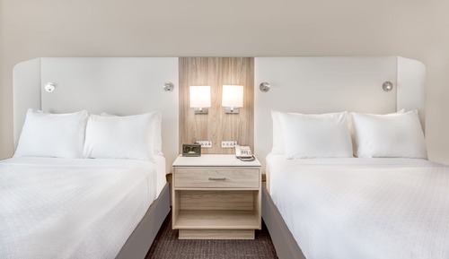 Standard Room, 2 Double Beds, Accessible Bathtub (Accessible Tub)
