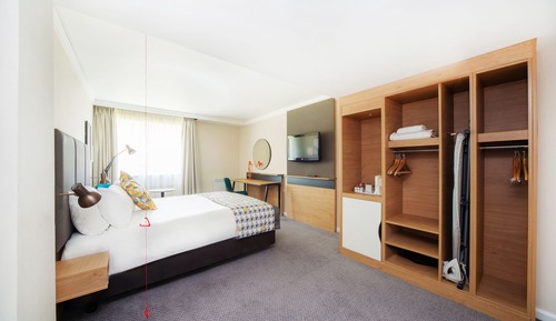 Standard Room, 1 Queen Bed