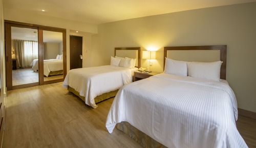 Junior Suite 2 Double Beds