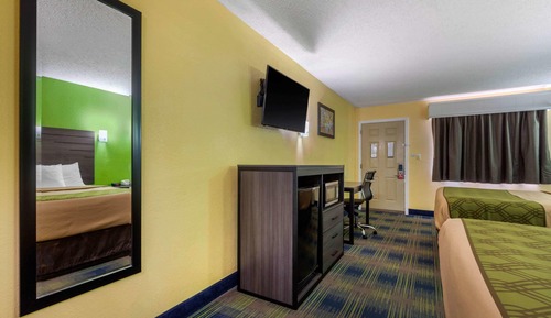 Standard Room, 2 Queen Beds, Smoking