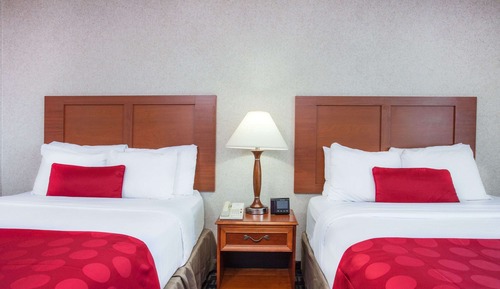 Standard Room, 2 Queen Beds, Non Smoking